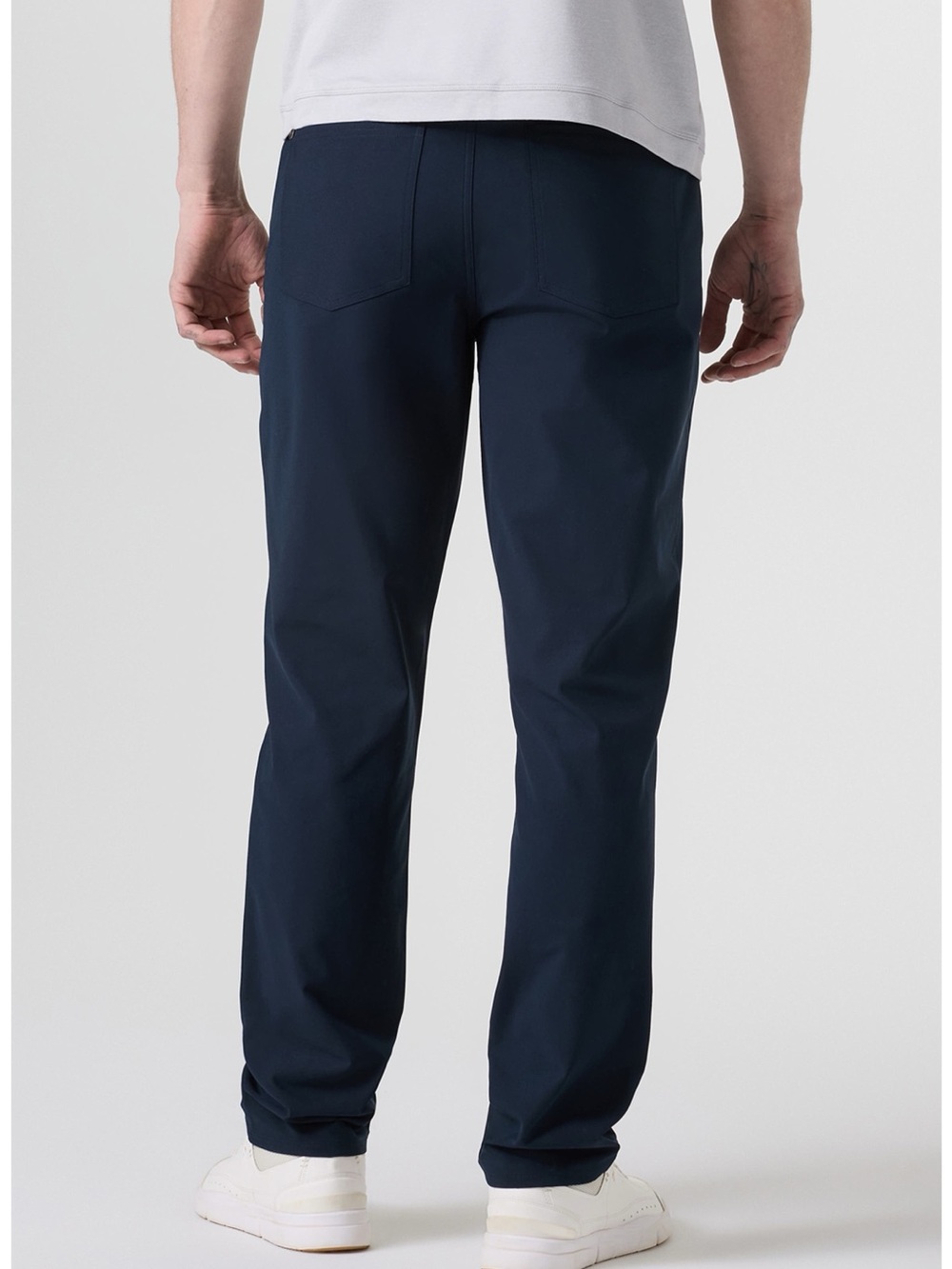 Vuori Men’s Navy Classic Pants 34x31
